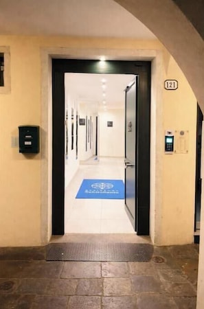 Interior - SubitoSanto Residence - Cozy Apartment 1G Antenore-Basilica of St. Anthony (Golfo Aranci (SS))