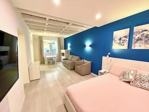 1 bedroom, iron/ironing board, WiFi, bed sheets - SubitoSanto Residence - Cozy Apartment 1G Antenore-Basilica of St. Anthony (Golfo Aranci (SS))