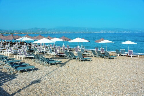 Sun-Kissed Sailing Adventure in Peloponeso