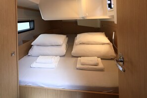 2 bedrooms - Sun-Kissed Sailing Adventure in Zadar, Croatia (Zadar)