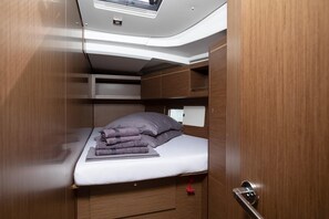 Room - Sun-kissed Sailing Adventure in Istria, Croatia (Pomer)