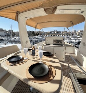 Outdoor dining - Sun-Kissed Sailing Adventure in Sibenik, Croatia (Primošten)
