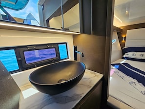 Room - Sun-kissed Sailing Adventure in Split-Dalmatia, Croatia (Seget Donji)