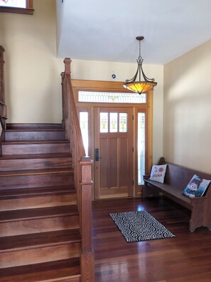 Interior - Family Friendly House on 26 Acres in the Mountains (Garden Valley)