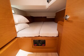 Room - Sun-Kissed Sailing Adventure in the Ionian Islands, Lefkada (Lefkada)