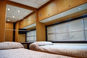 4 Schlafzimmer