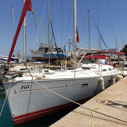 Sun-Kissed Sailing Adventure in Pylos, Peloponeso