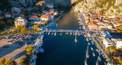 Sonnenverwöhntes Segelabenteuer in Split-Dalmatien, Kroatien
