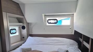 5 bedrooms