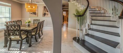 House, Patio, Garden View | Dining room