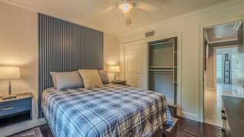 House, Patio, Garden View | Iron/ironing board, free WiFi