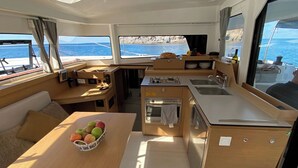 Private kitchen - Sun-kissed Sailing Adventure in the Ionian Islands (Preveza)