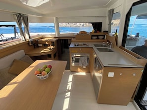 Private kitchen - Sun-kissed Sailing Adventure in the Ionian Islands (Preveza)