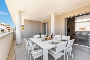 Outdoor dining - Zefiro Suite by BarbarHouse (Gallipoli)