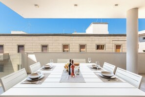Outdoor dining - Zefiro Suite by BarbarHouse (Gallipoli)