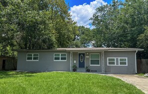 Exterior - Jax Ranch with Private Pool - Sleeps 12 (Jacksonville)