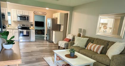 Jax Ranch with Private Pool - Sleeps 12