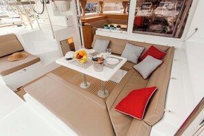 Outdoor dining - Sun-Kissed Sailing Adventure in the Ionian Islands, Lefkada (Lefkada)