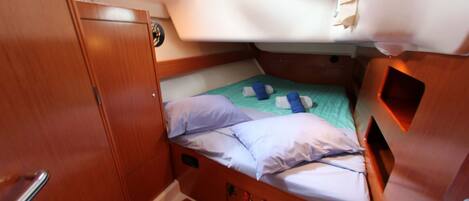 5 bedrooms