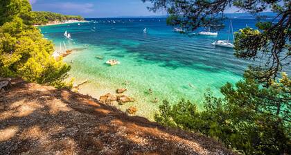 Sonnenverwöhntes Segelabenteuer in Split-Dalmatien, Kroatien