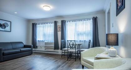 Gateway Hotel and Suites