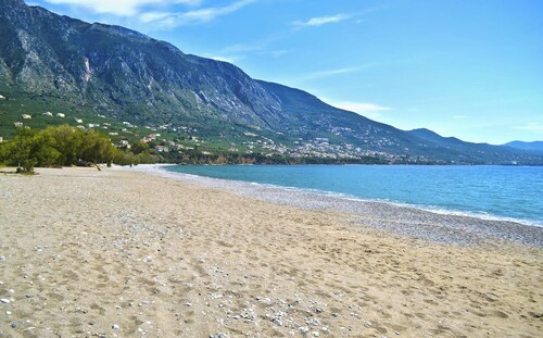 Sun-Kissed Sailing Adventure in Kalamata, Peloponeso