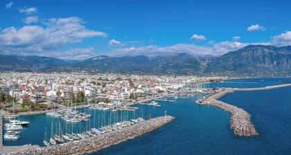 Sun-Kissed Sailing Adventure in Kalamata, Peloponeso