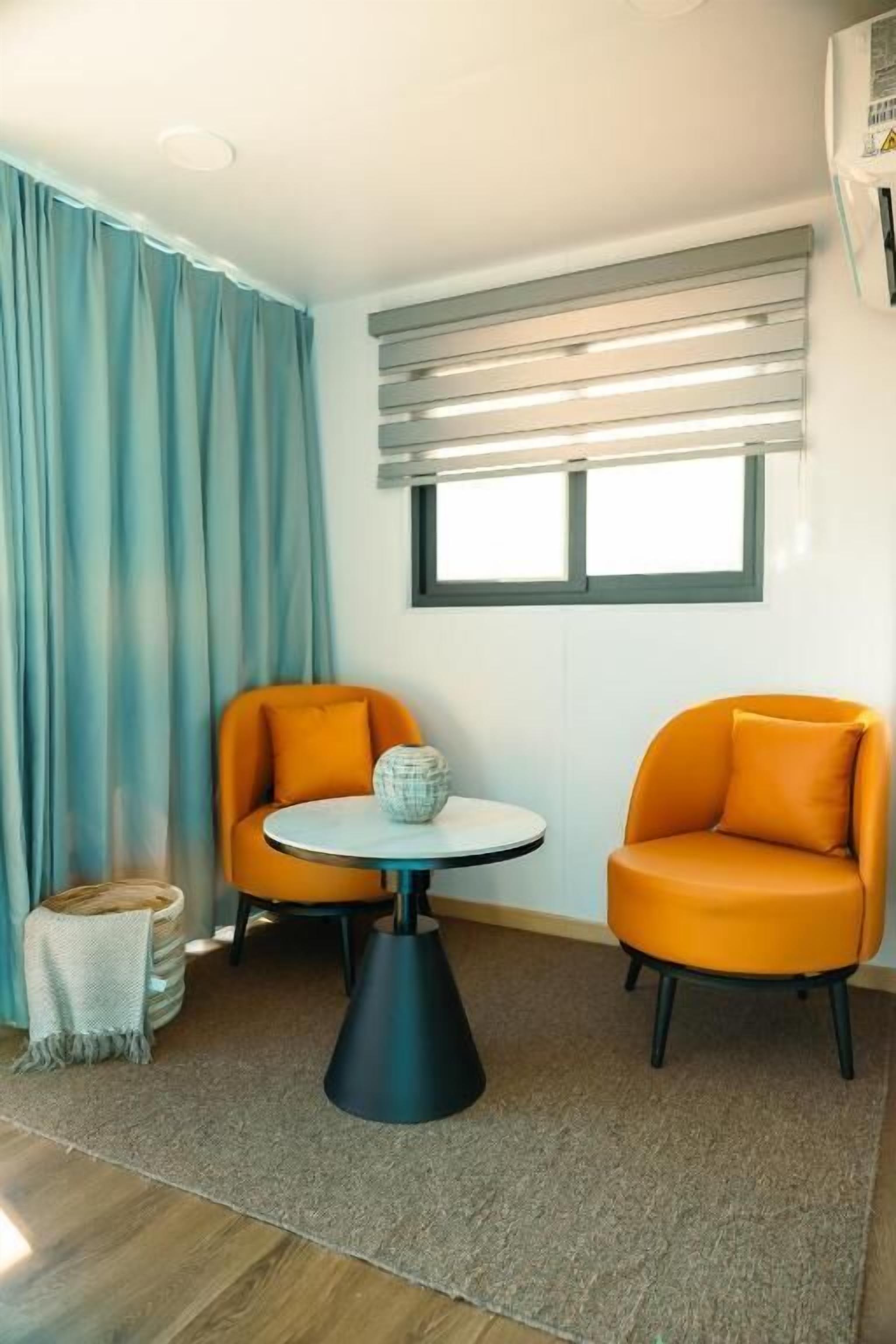 Deluxe Double Room, Balcony, Garden View | Interior