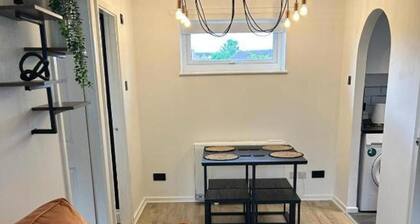 Apartment Sleeps 3 With Valley Views