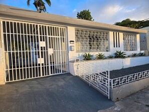 Exterior - Casa Borinqueya, Welcoming 1-bedroom house in vibrant San Juan Center (San Juan)