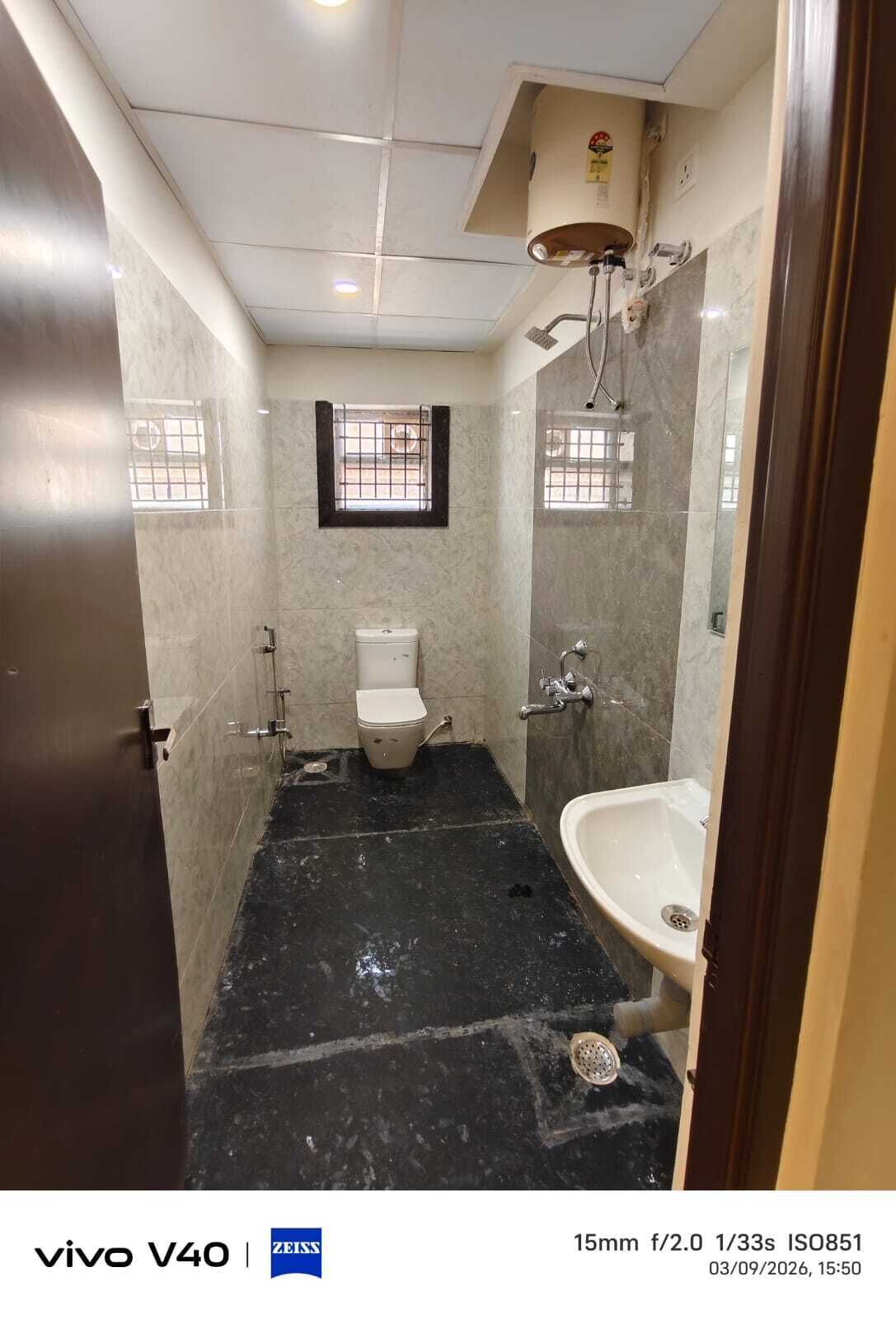 Handtücher, Seife, Shampoo, Toilettenpapier