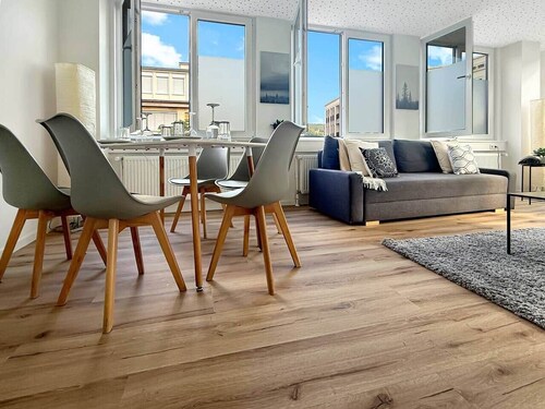 Loft 24 Stuttgart • Helles City Loft • 10 Gäste