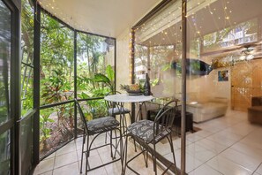 Dining - Cozy 1-bedroom peaceful tropical oasis (Plantation)