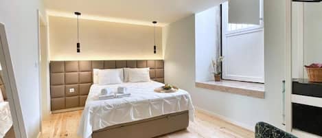 Blackout curtains, iron/ironing board, free WiFi