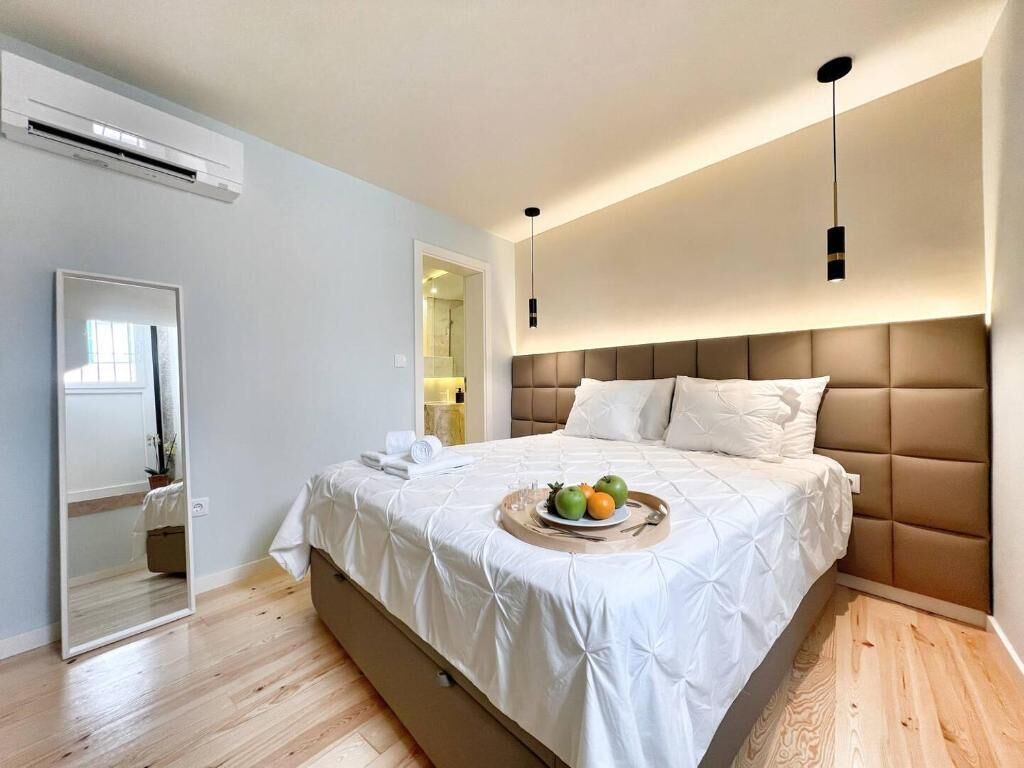Suite | Blackout curtains, iron/ironing board, free WiFi
