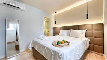 Suite | Blackout curtains, iron/ironing board, free WiFi