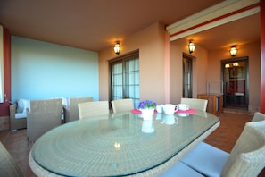 Dining - Solmares Las Palmeras 124 (Punta del moral)