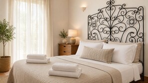 3 bedrooms, in-room safe, iron/ironing board, free WiFi - Miranda Infinity Pool Villa with Sea Views in Pefkos (Pefkos / Pefki area,)