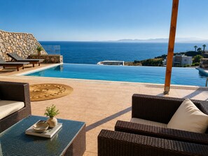 Outdoor pool - Miranda Infinity Pool Villa with Sea Views in Pefkos (Pefkos / Pefki area,)