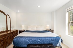 5 habitaciones, escritorio, tabla de planchar con plancha y wifi 