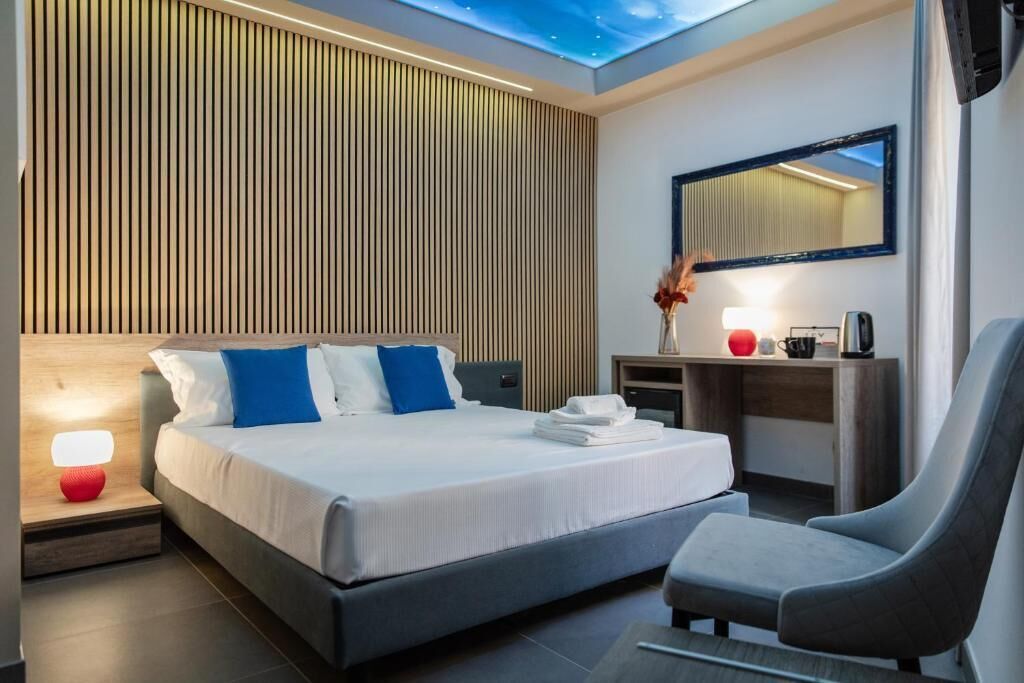 Deluxe Double Room, Courtyard View