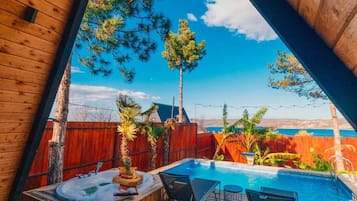 Deluxe Bungalow | Pool | Outdoor pool