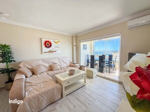 TV - Family Apartment Near the Beach • BON01 (Ayamonte)