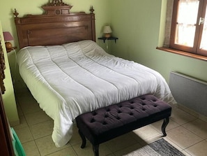 Room - Charming cottage, pets welcome - 4 guests (Bourbon-l'Archambault)
