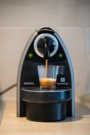 Kaffe og/eller kaffemaskin