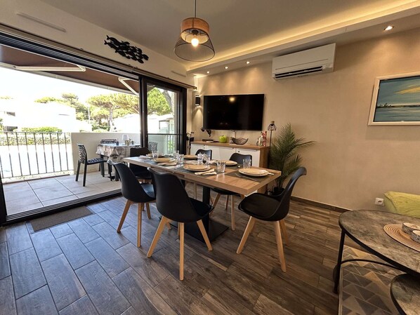 Dining - Apartment with pool - 6 guests (Cap d'Agde)