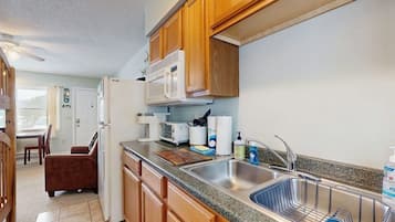 Studio, Multiple Beds, Kitchenette, Garden View (Moosehead Condo Unit #5) | Private kitchen