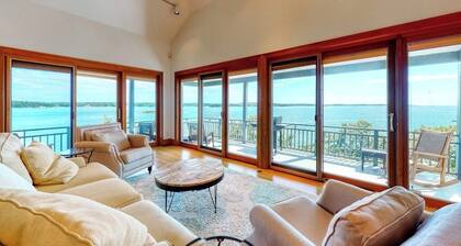 Delightful Oceanfront Home With Amazing Views, Wrap-around Deck & two Fireplaces