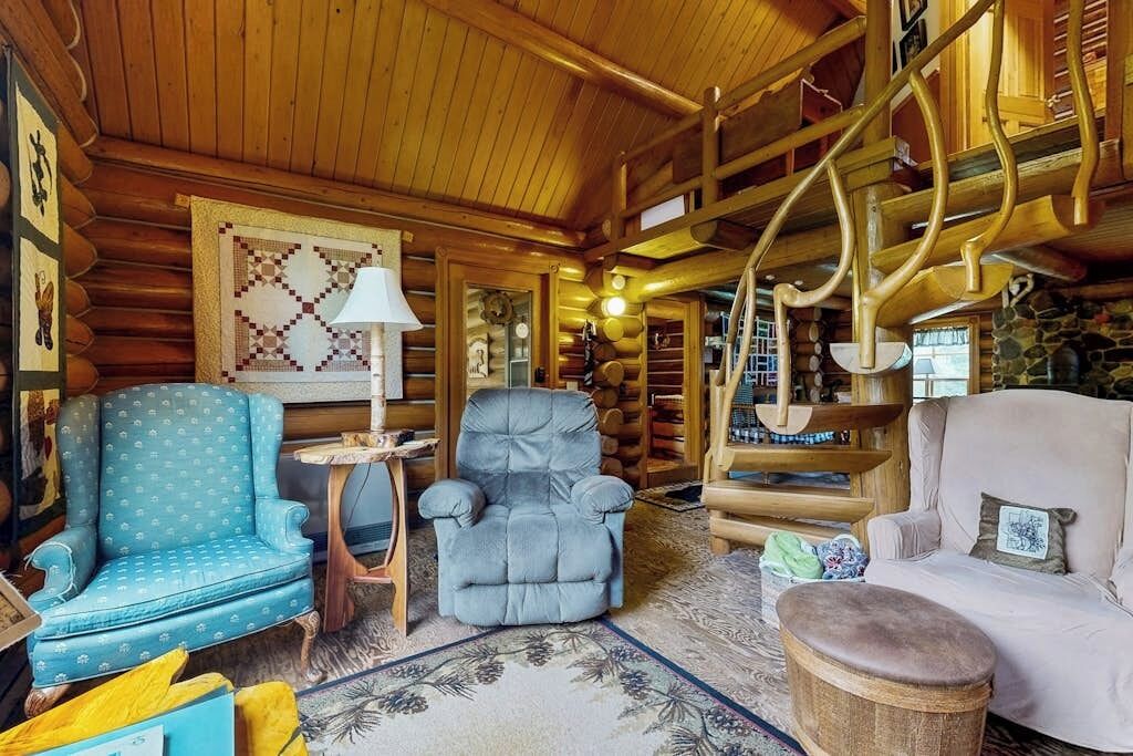Cabin, Multiple Beds, Kitchen, Garden View (Authentic Maine Log Cabin) | Interior