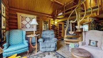 Cabin, Multiple Beds, Kitchen, Garden View (Authentic Maine Log Cabin) | Interior